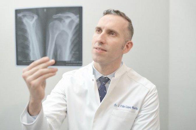 Dr. Félix López, Traumatólogo