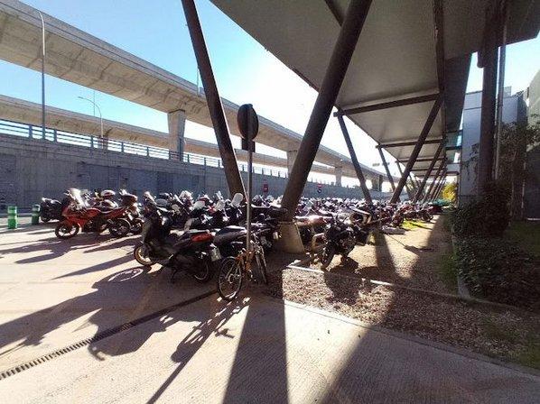 [P] Parking Motos T4