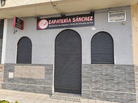 Zapatero Reparación de Calzado Zapateria Sanchez zapaterias