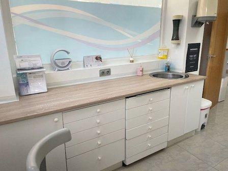 Clínica Dental La Ermita Odontología - Ortodoncia - Implantes dentales y Podología - Fisioterapia