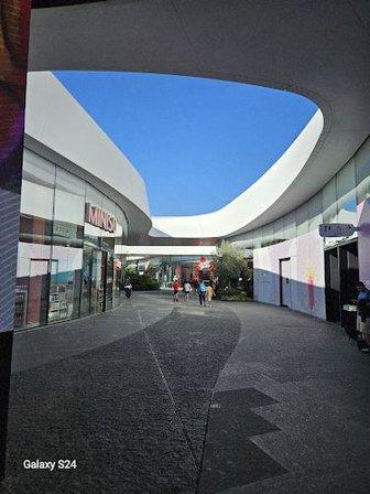 Oasiz Shopping Mall