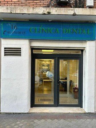 Clínica Dental Doctor Sergio Granados/ Dr Peña