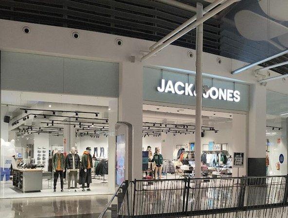 JACK & JONES