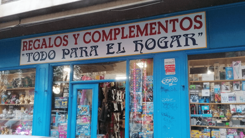 Tienda de COSTURA, ARREGLOS Y ARTÍCULOS.