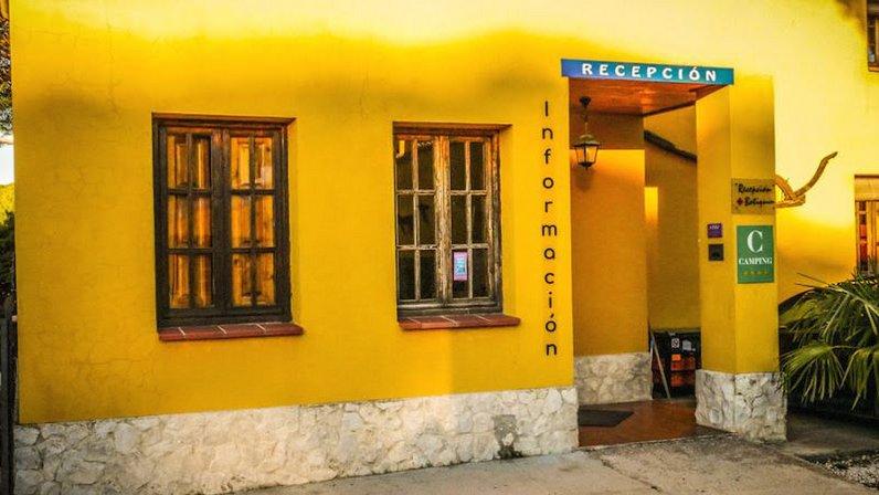 Camping Riberduero en Peñafiel - Small camping in rural Spain