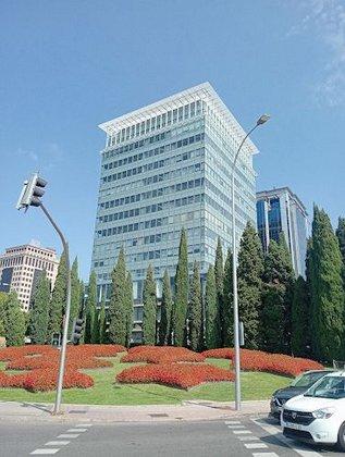 Edificio Retama