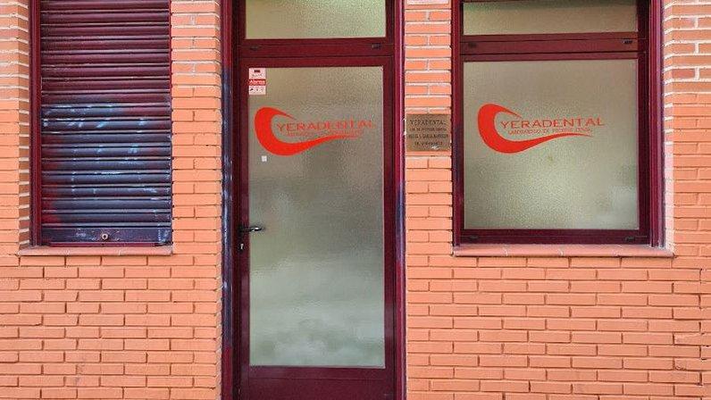 Laboratorio protesis dental yeradental