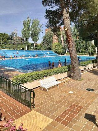 Piscina Municipal Francos Rodriguez