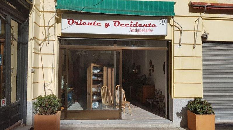 Antigüedades Oriente y Occidente Trading