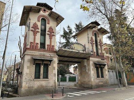 Colonia de la Prensa Gate