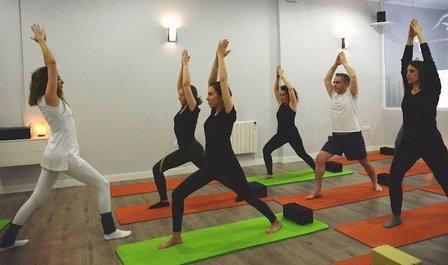 LIVE YOGA