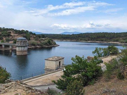 Presa De El Villar