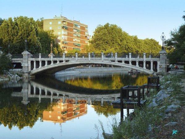 Queen Victoria Bridge