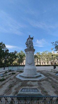 Plaza Villa de París Garden