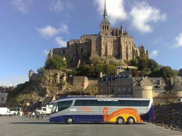 Gomez Bus