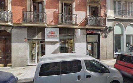 Mannos Eyebrow & Eye lash Supply Store Madrid