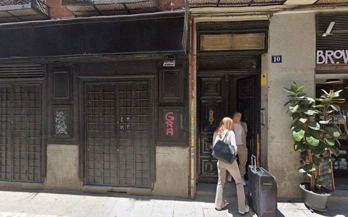 Beautyspace Eyebrow & Eye lash Supply Store Madrid