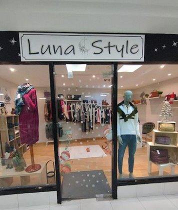 Luna Style