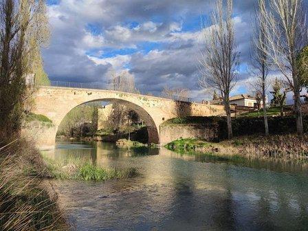 Puente sobre el río Tajo