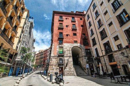 Arco de Cuchilleros