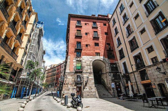 Arco de Cuchilleros