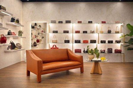 LOUÉ Pop-up store Galería Canalejas
