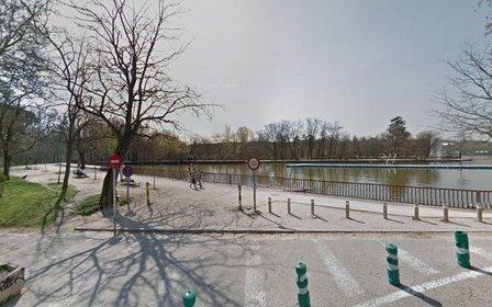 Rampa de acceso al lago