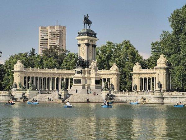 El Retiro Park