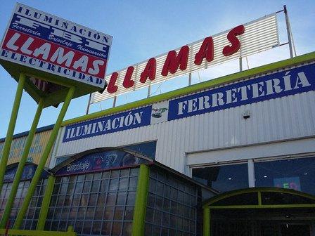 Ferretería é Iluminación LLAMAS